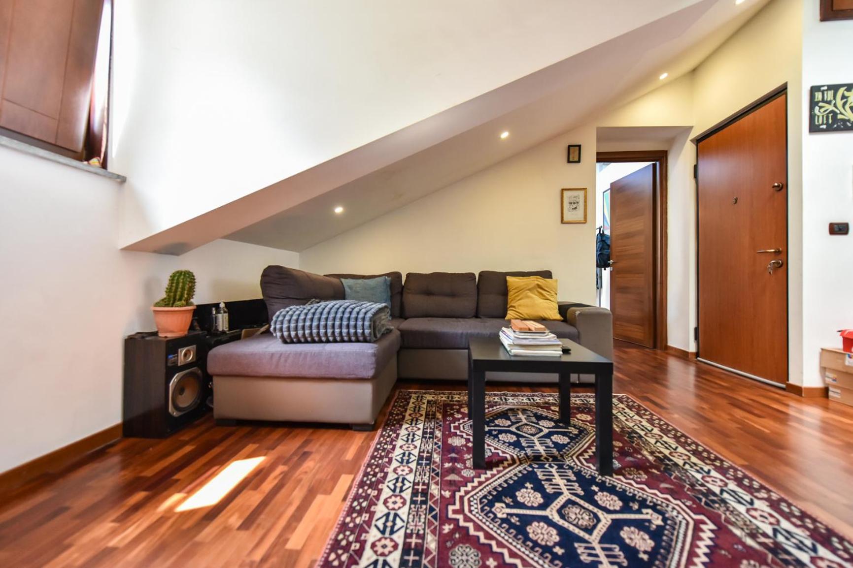 Modern Apartment Piazza Statuto Porta Susa Fs Турин Екстер'єр фото