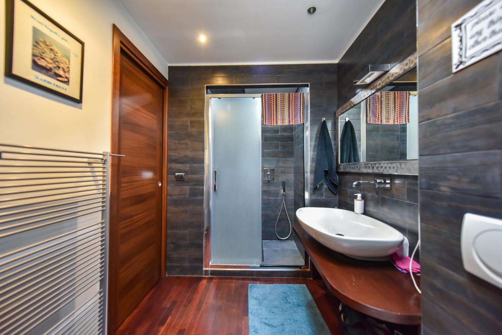 Modern Apartment Piazza Statuto Porta Susa Fs Турин Екстер'єр фото